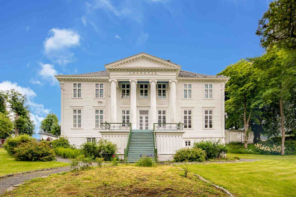 Kronstad Hovedgård