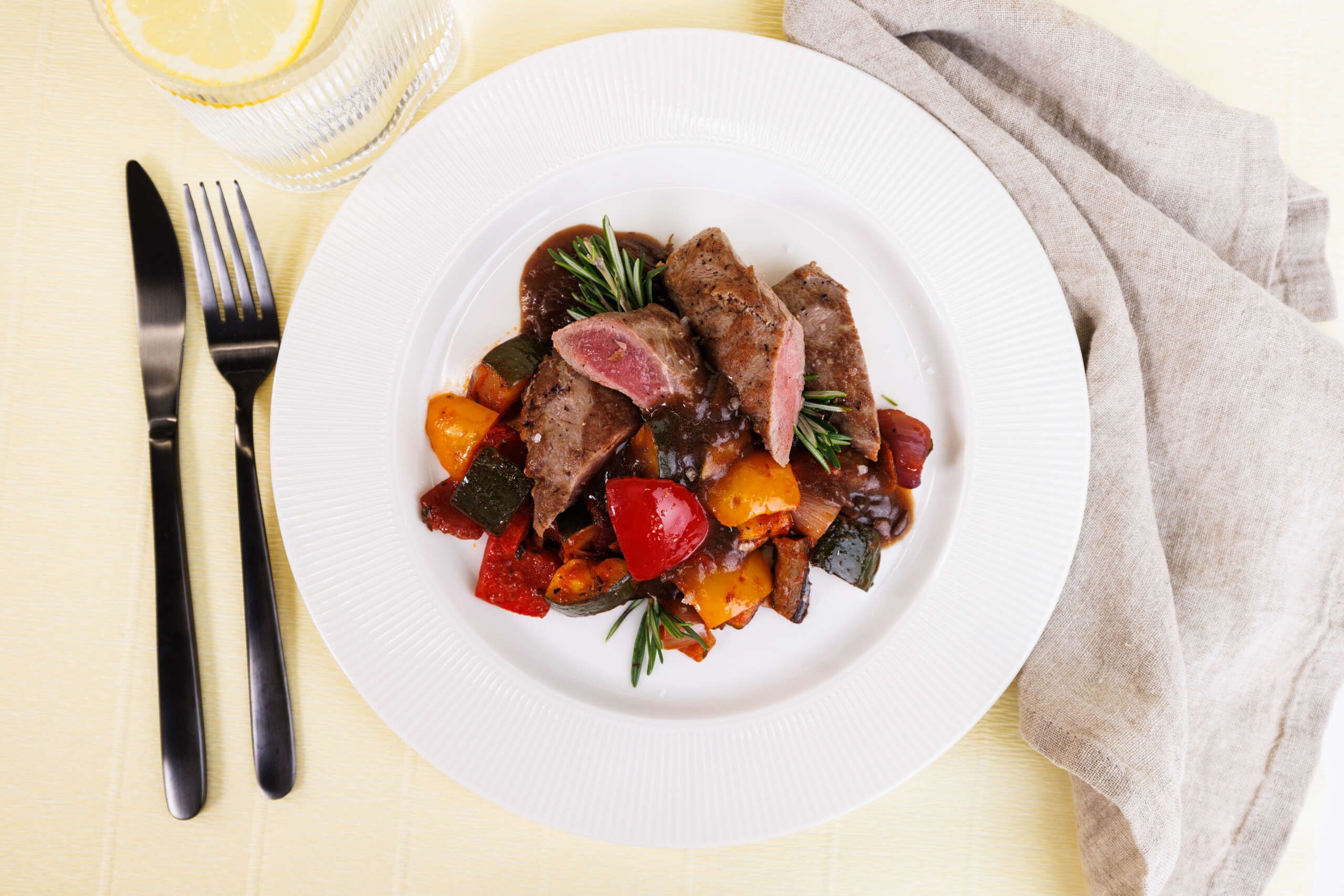 Lammefilet med ratatouille